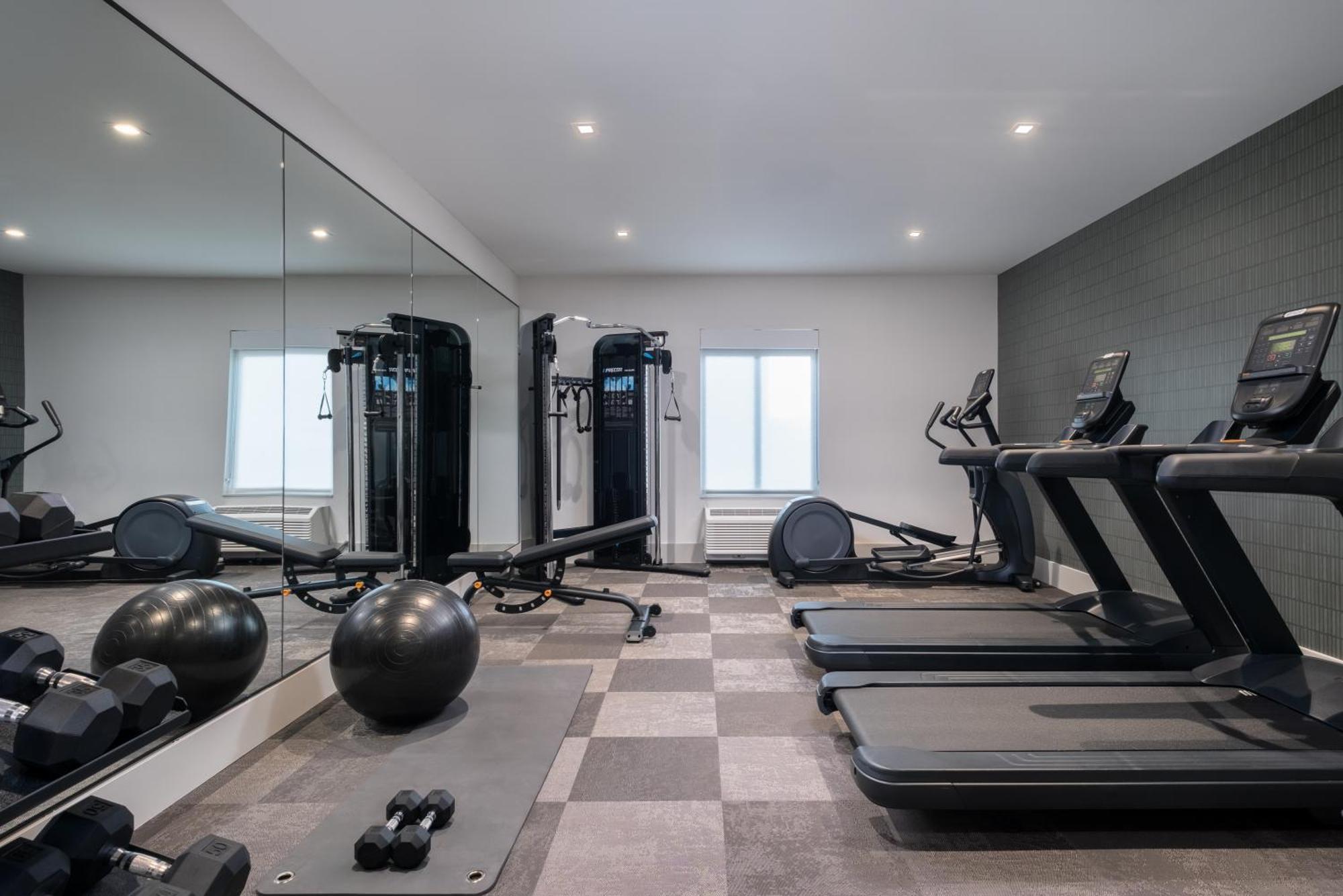 Denizen Hotel Мак-Кинни Экстерьер фото