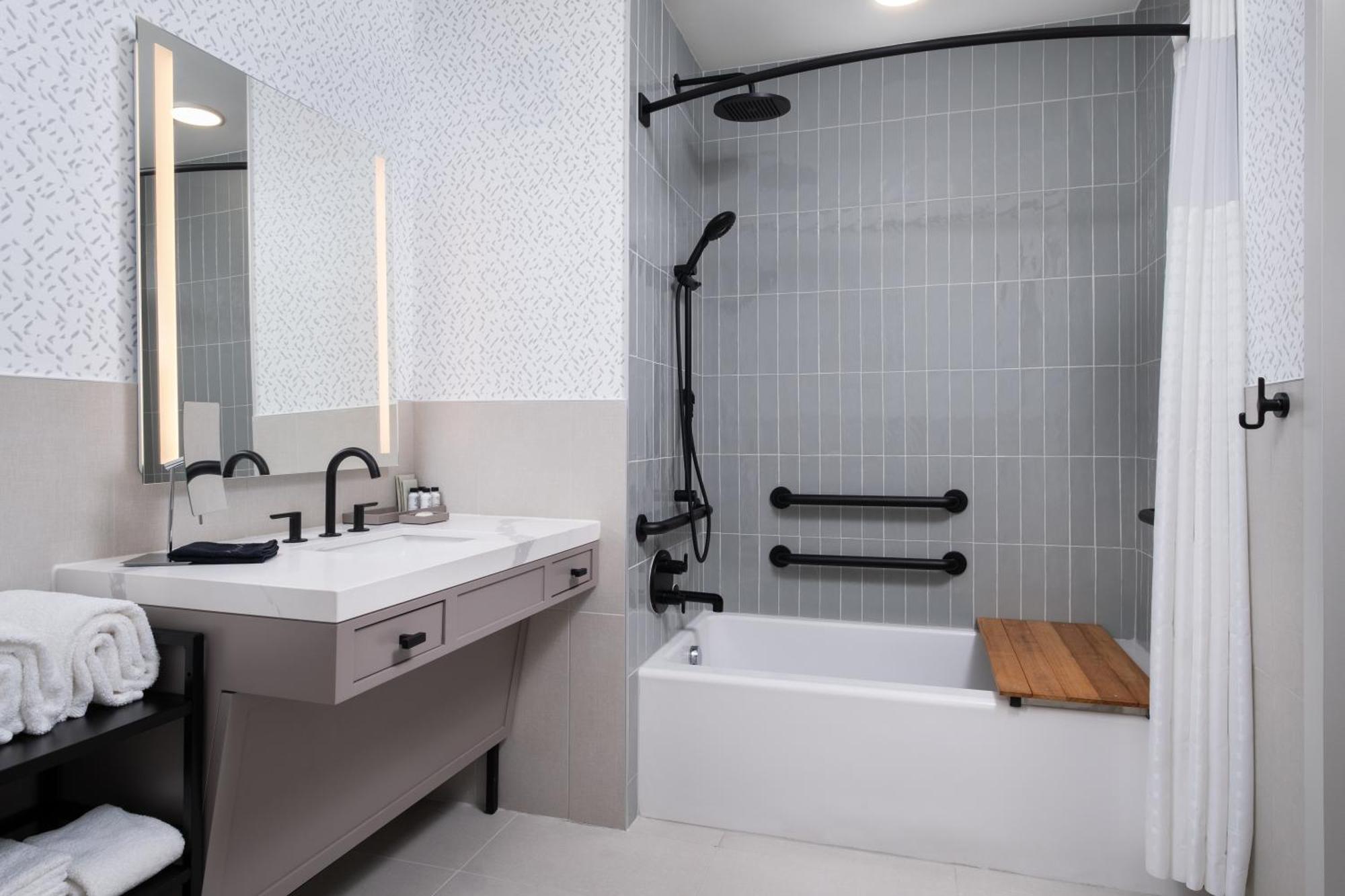 Denizen Hotel Мак-Кинни Экстерьер фото